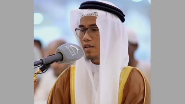 Pemuda asal Lebak Viral Jadi Imam Besar di Masjid Dubai, Ini Pesan Menyentuh Sang Ibu