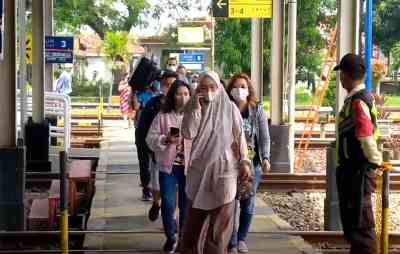 2600 Pemudik Tiba di Stasiun Kejaksan Cirebon, Puncak Diprediksi Pada H-2