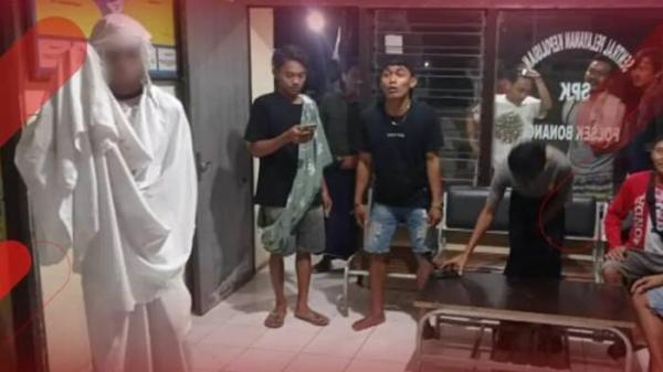 Buat Konten Prank Pocong Remaja Di Demak Nyaris Digebuki Warga