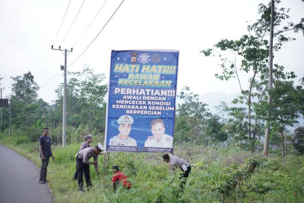 Antisipasi Rawan Kecelakaan Jelang Lebaran, Polantas Lhokseumawe Revitalisasi Spanduk Himbauan