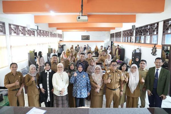 Indira Yusuf Ismail Inginkan Guru di Makassar Jadi Pendidik yang Bersahabat