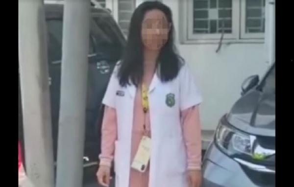 Sadis, Dokter Muda Ngamuk di RSUD dan Tarik Paksa Wanita Turun dari Mobil