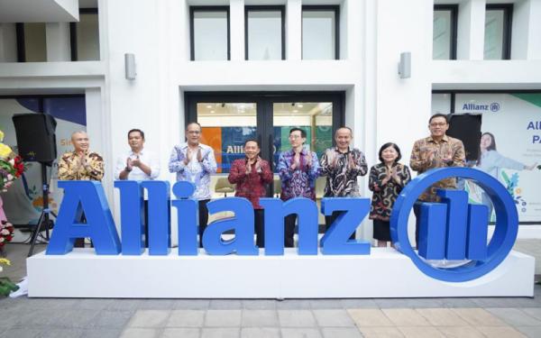 Percaya Kekuatan Ekonomi Jawa Barat, Allianz Indonesia Resmikan Allianz Center di Bandung