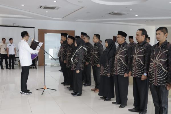 Pengurus Forum Kerukunan Umat Beragama Kabupaten Way Kanan Resmi Dilantik Bupati Adipati