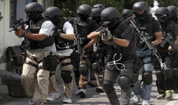 Teroris Lampung Rencanakan Serang Polisi 