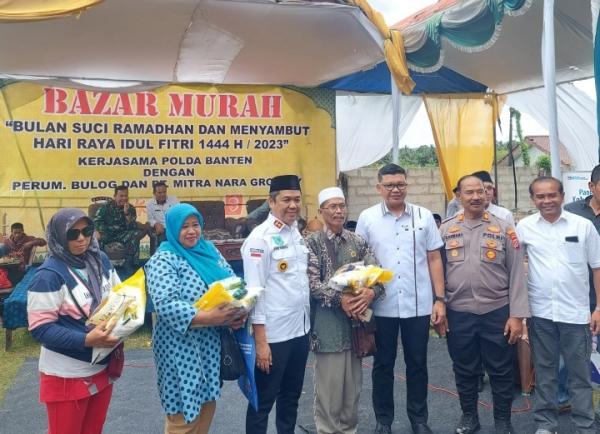 Polda Banten Bulog Kota Serang Gelar Bazar Murah Ramadhan