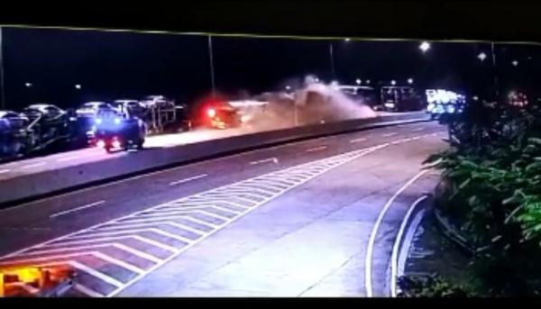 Viral Video CCTV Detik-detik Kecelakaan Maut di Tol Boyolali, Truk Tabrak 8 Kendaraan 6 Orang Tewas