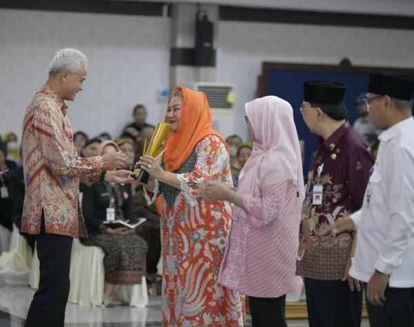 Kota Semarang Juara 1 Penghargaan Pembangunan Daerah Tingkat Provinsi Jawa Tengah