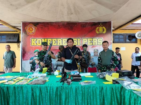 Gerebek Markas KKB di Kenyam Kabupaten Nduga, TNI Polri Amankan Senjata Api dan Ratusan  Amunisi