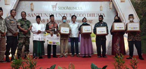 Berbagi Kebahagiaan, Sido Muncul Berikan Santunan untuk 1.000 Dhuafa di Kabupaten Semarang