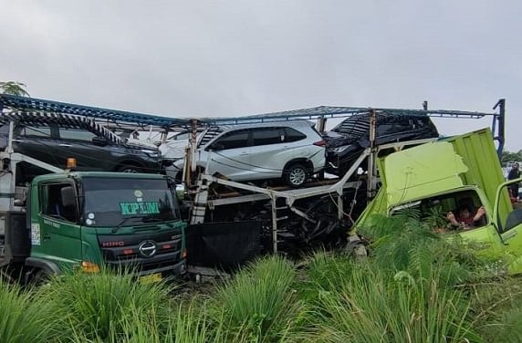 Laka Maut di Tol Semarang-Solo Tewaskan 6 Orang, Diduga Akibat Rem Blong