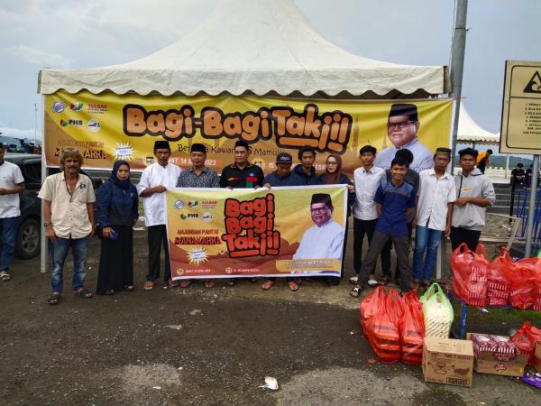 Aksi Kolektif Sesama, Relawan PHS Berkah Ramadhan Bagikan Ribuan Nasi Kotak Dan Takjil di 4 Kabupate