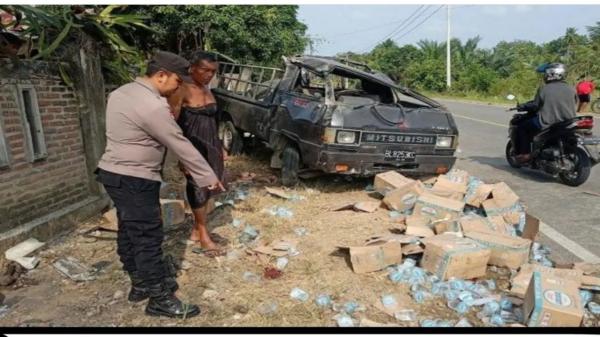 Laka Lantas Pickap L300 Tewaskan Satu Penumpang Usai Tabrak Pagar Di Jalan Elak Aceh Utara