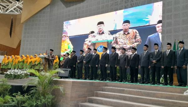 Dihadiri Ganjar Pranowo, Ketum PP Muhammadiyah Kukuhkan PWM dan PWA Jateng Periode 2022-2027