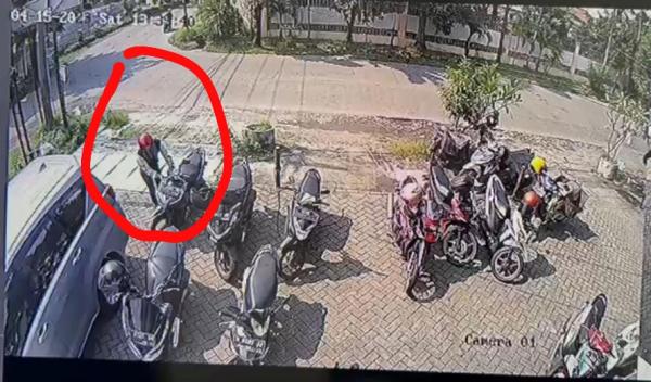 Tiga Kawanan Maling Satroni Kantor Media di Surabaya, Honda Vario Raib Digondol