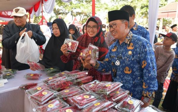 Jelang Lebaran Pemkab Cianjur Gelar Bazar Murah di Pendopo