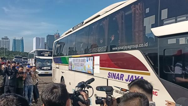 Lepas 284 Bus Mudik Gratis di Monas, Pj Gubernur Heru: Selamat Kembali ke Kampung Halaman