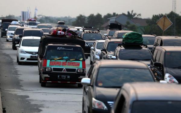 H+5 Arus Balik di Jabar: Tasik dan Cianjur Arah Bandung Macet