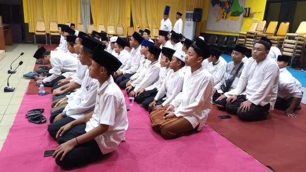 Peringati Nuzulul Quran, Golkar Surabaya Gelar Sholawat Ishari
