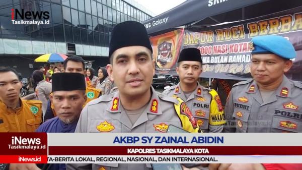 VIDEO: Kapolres Tasikmalaya Kota AKBP SY Zainal Abidin Bagikan Takjil Nasi Kotak ke Warga di Jalan