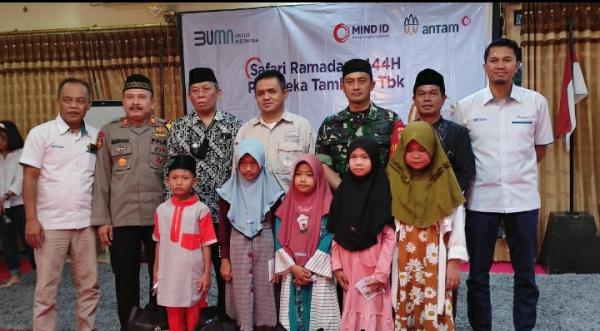 Safari Ramadhan 1444 H, PT Antam Santuni Ratusan Anak Yatim Jangkau 12 Desa di Kabupaten Bogor