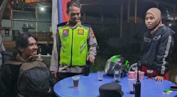 Viral! Cerita Mudik Lebaran, Sang Suami Tidak Sadar Bonceng Istrinya Hingga Ketinggalan di Brebes