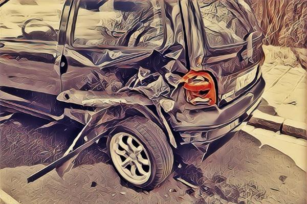 2 Orang Tewas Pada Kecelakaan Mobil di Tol Cipali saat One Way
