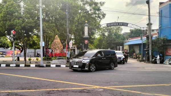 Usai Merayakan Lebaran Bersama Prabowo Subianto di Solo, Jokowi Bertolak ke Labuan Bajo