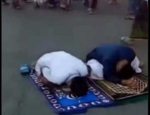 Astaga!  Remaja Tertidur saat Sholat Idul Fitri, Netizen : Bangun-Bangun Sudah Idul Adha !