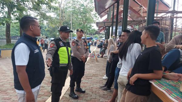Polsek Mangkubumi Lakukan Patroli dan Pengamanan di Tempat Wisata Situ Gede Kota Tasikmalaya