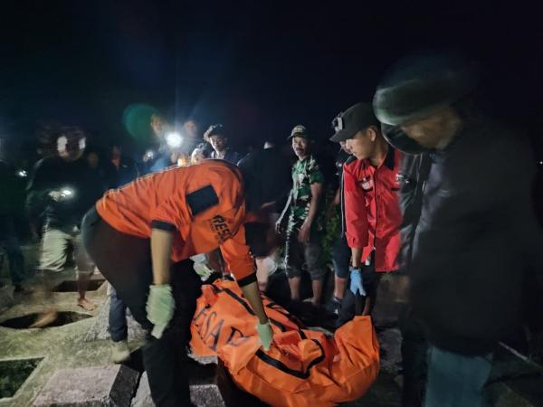1 Wisatawan asal Caringin Sukabumi yang Terseret Arus di Pantai Batu Bentang Ditemukan Tewas