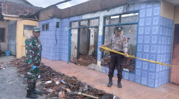 Ditinggal Mudik oleh Pemilik, Satu Rumah di Sukaresmi Garut Hangus Dilalap si Jago Merah