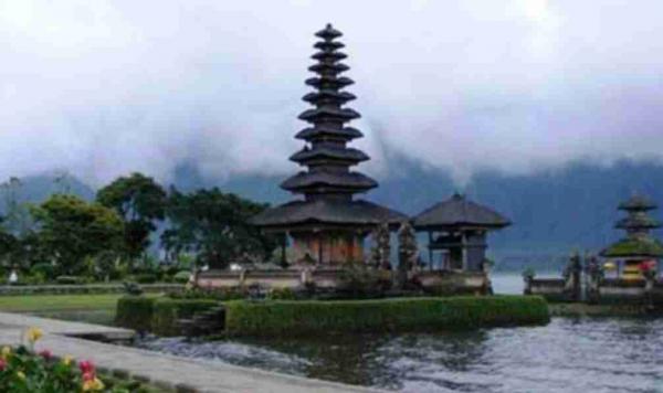 4 Danau di Bali Ini Begitu Indah dan Menakjubkan, Cocok untuk Didatangi Saat Libur