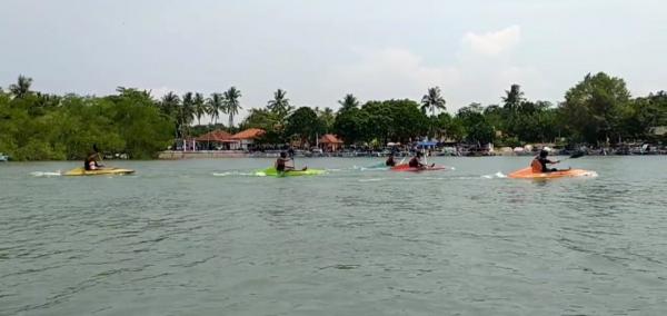 Bangkitkan Kembali Wisata, Pemuda di Pangandaran Gelar Lomba Atraksi Air Balap Kano