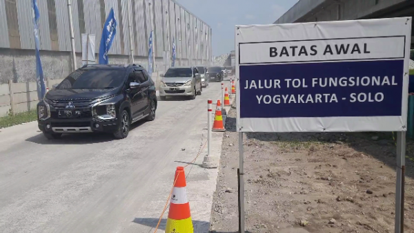 H+2 Arus Balik di Jalur Fungsional Tol Solo-Jogja Dipadati Ribuan kenadaraan