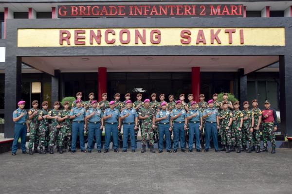 Danbrigif 2 Marinir Pimpin Sidang Dewan Pada Brigade Lattek Pasukan Taruna AAL Korps Marinir