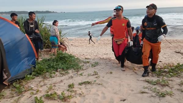 Dua Santri Tenggelam di Pantai Bobos Garut, Ditemukan Tim SAR Sudah Meninggal Dunia