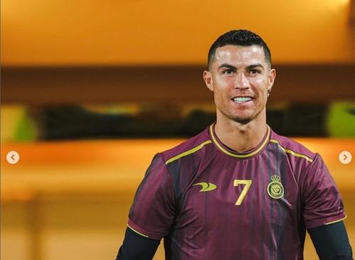 Tersiar Kabar Cristiano Ronaldo Resmi Tinggalkan Al Nassr demi Gabung Real Madrid?