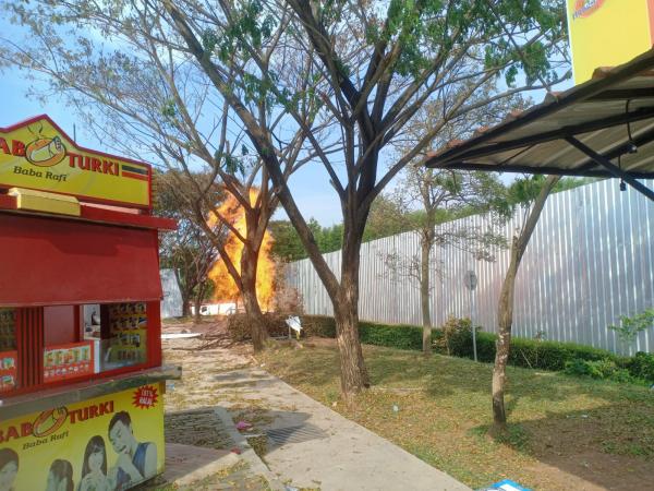 Upaya Padamkan Kobaran Api di Rest Area Tol Cipali KM 86 B, PT LMS Bangun Bak Penampungan Air