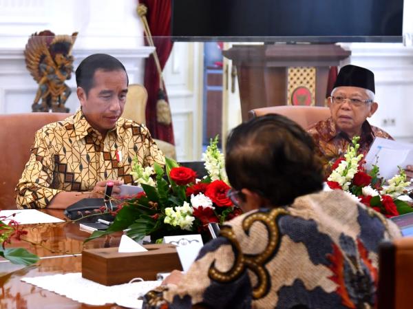 Jokowi Pimpin Ratas Persiapan KTT Ke-42 ASEAN di Istana