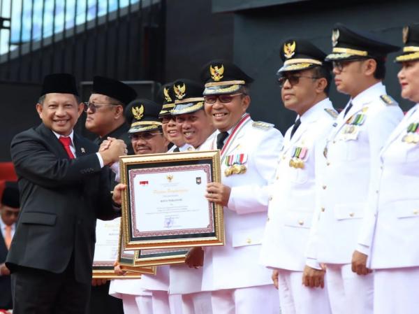 SIER Apresiasi Surabaya dan Sidoarjo Raih Penghargaan Berkinerja Terbaik LPPD Kemendagri
