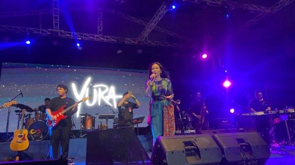Yura Yunita Bius Penonton Weekend Music Fest 2023 di Kota Penghasil Timah