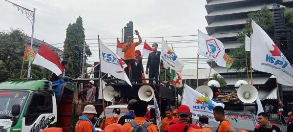 Demo Hari Buruh, KSPI Jateng Tuntut RUU PPRT Disahkan