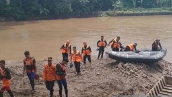 Bocah 6 Tahun Hilang Terseret Arus Sungai di Padangsidimpuan