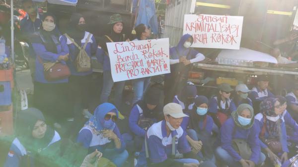 Bunuh Industri Tembakau, Buruh Jawa Timur Tolak Pasal Pengamanan Zat Adiktif di RUU Kesehatan