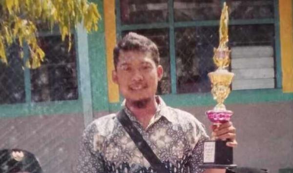 Derita Sularno, Guru Honorer Bergaji Rp500.000 Dituntut 1 Tahun Penjara dan Denda Rp60 Juta