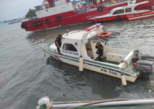 Petugas Kapal Patroli KSOP Kelas I Banten, Evakuasi Penumpang Kapal Terbakar KMP Royce I