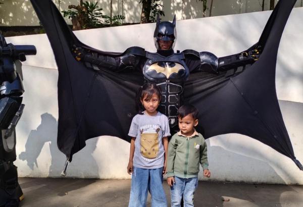Ada Superhero di Objek Wisata Situ Bagendit Garut, Anak-Anak Bisa Foto Bareng