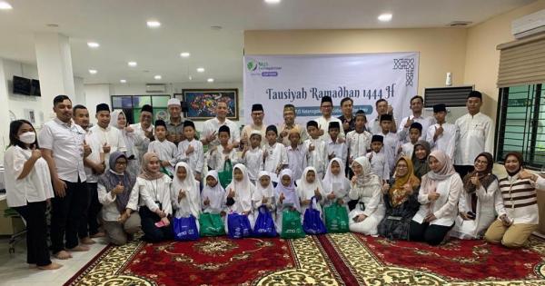 BPJamsostek Cabang Medan Kota Gelar Tausyiah Ramadan dan Berbagi ke Anak Yatim