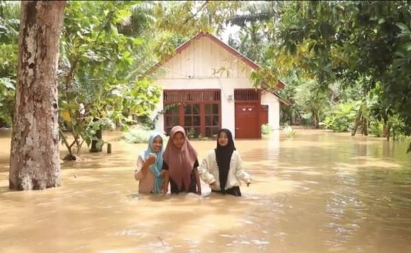 Ratusan Rumah di 8 Kecamatan se Kabupaten Aceh Barat Terendam Banjir
